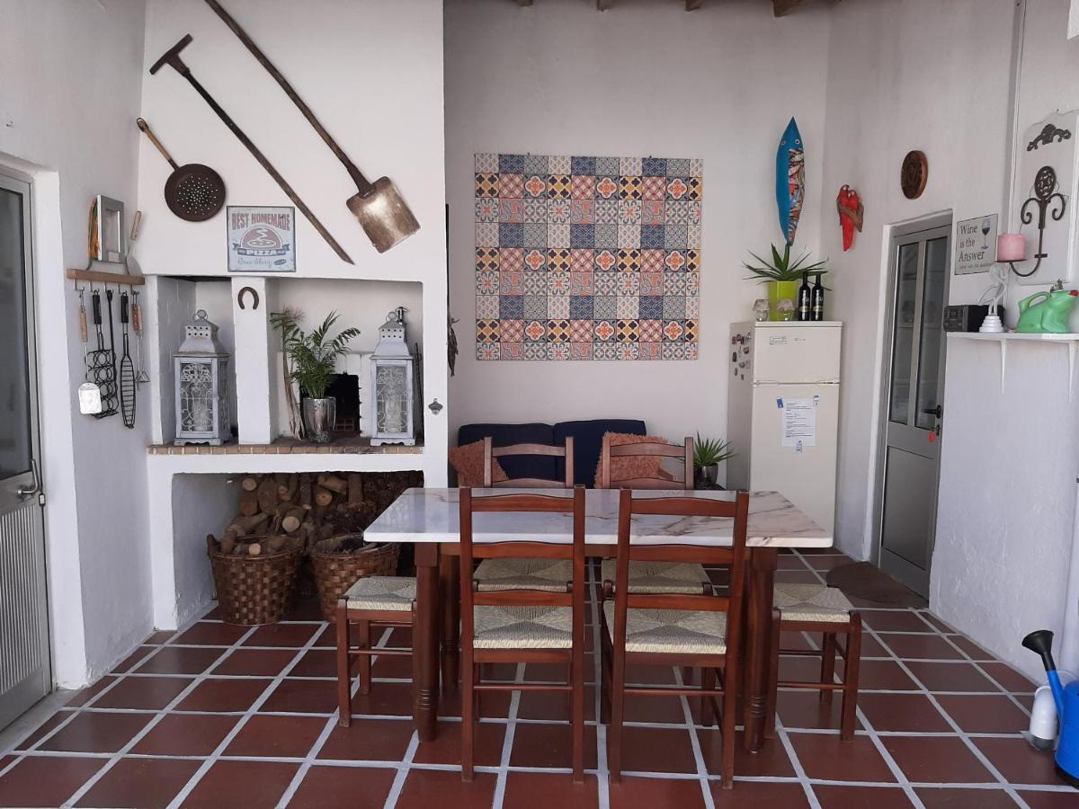 Casa Coloridos Bed & Breakfast โอบิดอส ภายนอก รูปภาพ